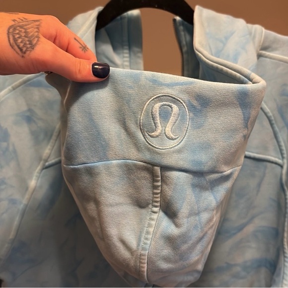 LULULEMON NWOT Blue To-Dye For Scuba - Picture 6 of 8